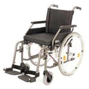 118-23, Invalidní vozík standardní, šířka sedu 43 cm